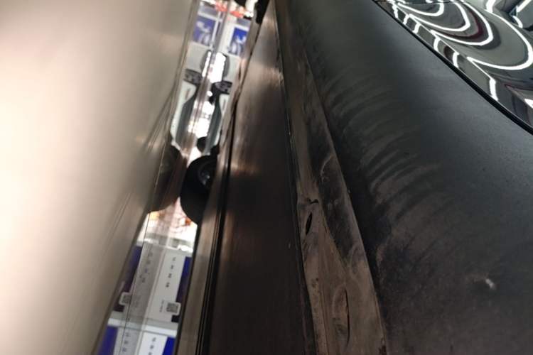 Used Tesla Model Y 2022 Revised Version Rear-Wheel Drive Left Side Sill