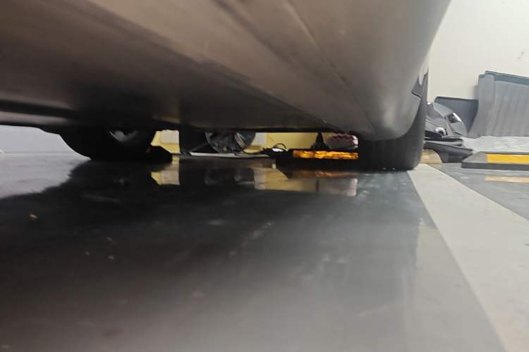 Used Tesla Model Y 2022 Rear-Wheel-Drive Version Left Side Sill