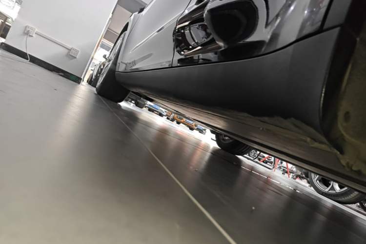 Used Tesla Model Y 2022 Rear-Wheel-Drive Version Left Side Sill