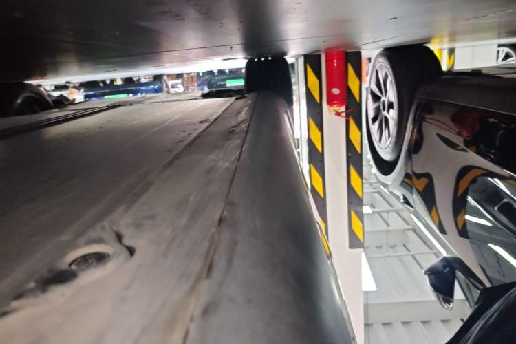 Used Tesla Model Y 2022 Rear-Wheel-Drive Version Left Side Sill