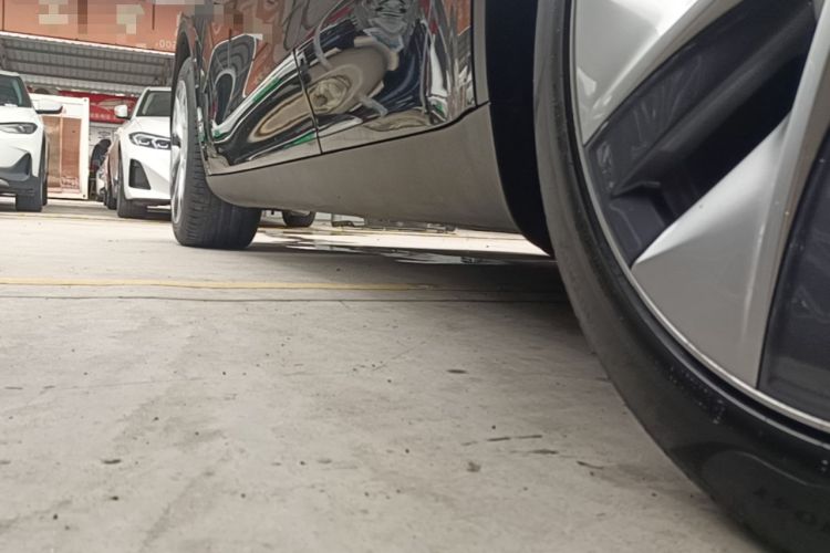 Used Tesla Model Y 2022 Revised Version Rear-Wheel Drive Left Side Sill