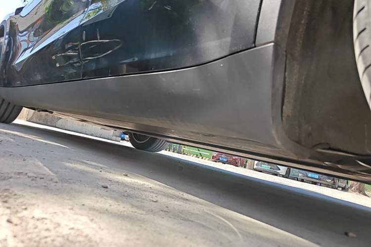 Used Tesla Model Y 2022 Revised Version Rear-Wheel Drive Left Side Sill