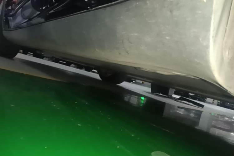 Used Tesla Model Y 2022 Revised Version Rear-Wheel Drive Left Side Sill