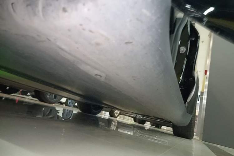 Used Tesla Model Y 2022 Revised Version Rear-Wheel Drive Left Side Sill