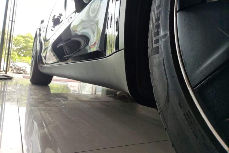 Used Tesla Model Y 2022 Revised Version Rear-Wheel Drive Left Side Sill