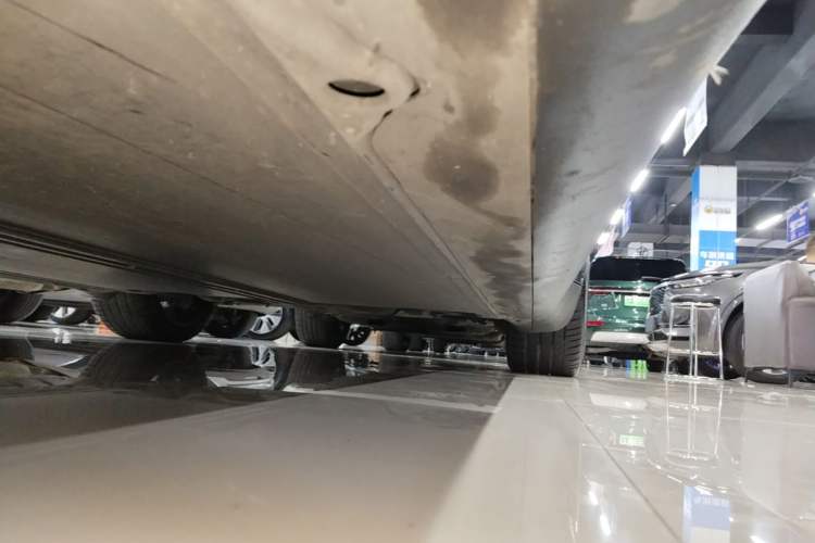 Used Tesla Model Y 2022 Revised Version Rear-Wheel Drive Left Side Sill
