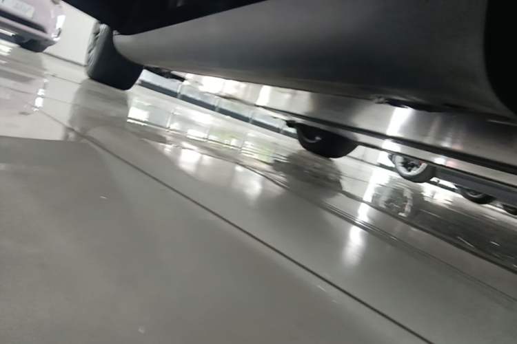 Used Tesla Model Y 2022 Revised Version Long-Range All-Wheel Drive Left Side Sill