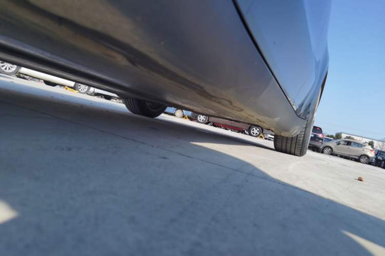 Used Tesla Model Y 2022 Revised Version Rear-Wheel Drive Left Side Sill