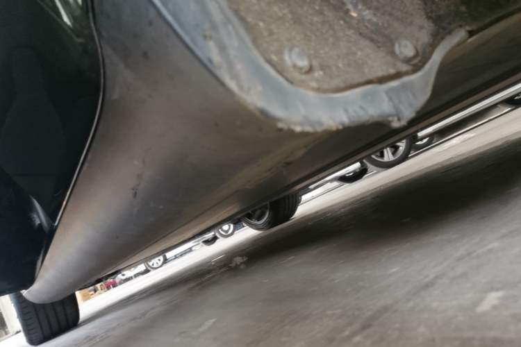 Used Tesla Model Y 2022 Rear-Wheel-Drive Version Left Side Sill