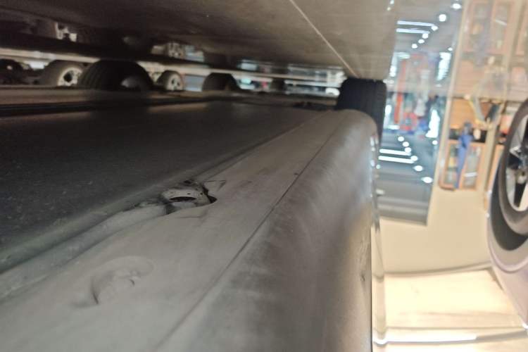 Used Tesla Model Y 2022 Rear-Wheel-Drive Version Left Side Sill