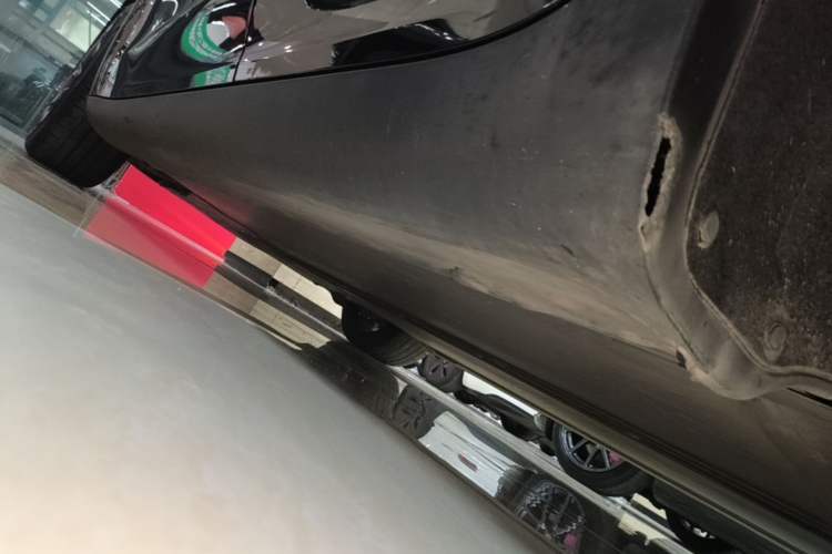 Used Tesla Model Y 2022 Revised Version Rear-Wheel Drive Left Side Sill