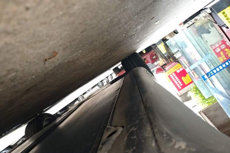 Used Tesla Model Y 2022 Revised Version Rear-Wheel Drive Left Side Sill