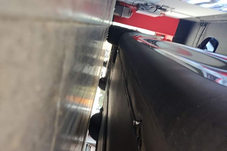 Used Tesla Model Y 2022 Rear-Wheel-Drive Version Left Side Sill