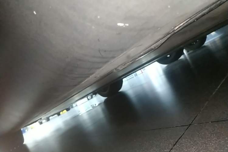 Used Tesla Model Y 2022 Rear-Wheel-Drive Version Left Side Sill