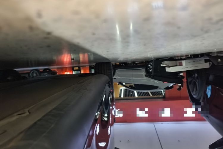 Used Tesla Model Y 2022 Rear-Wheel-Drive Version Left Side Sill