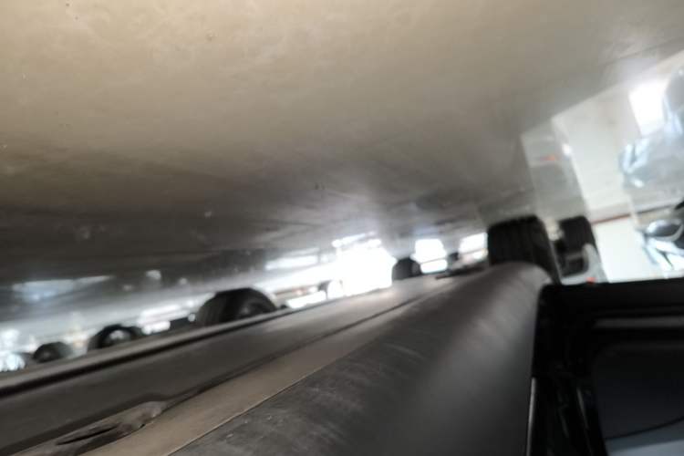 Used Tesla Model Y 2022 Revised Version Rear-Wheel Drive Left Side Sill