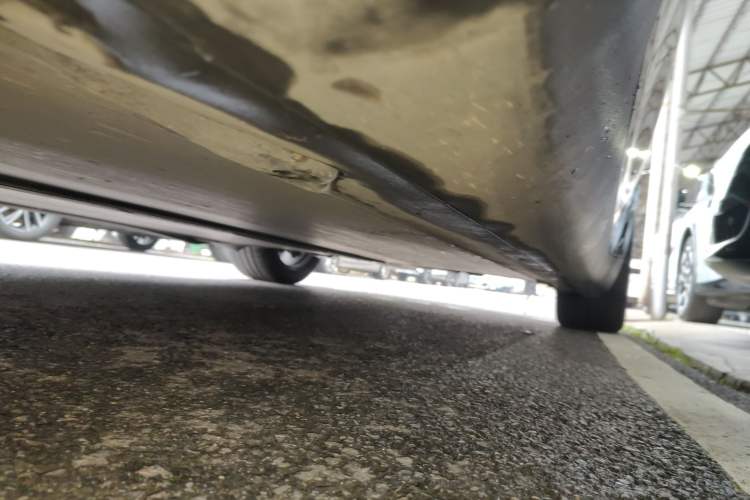 Used Tesla Model Y 2022 Revised Version Rear-Wheel Drive Left Side Sill