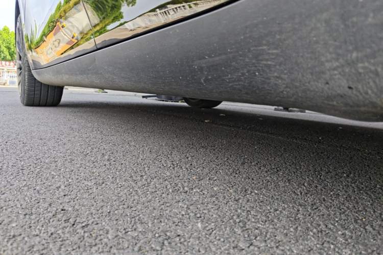 Used Tesla Model Y 2022 Revised Version Rear-Wheel Drive Left Side Sill