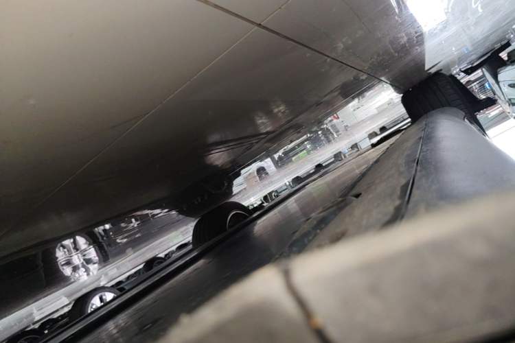 Used Tesla Model Y 2022 Rear-Wheel-Drive Version Left Side Sill