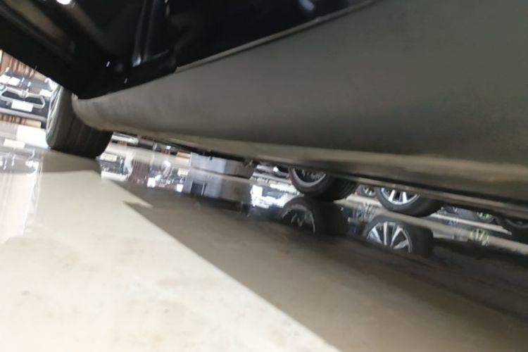 Used Tesla Model Y 2022 Revised Version Rear-Wheel Drive Left Side Sill