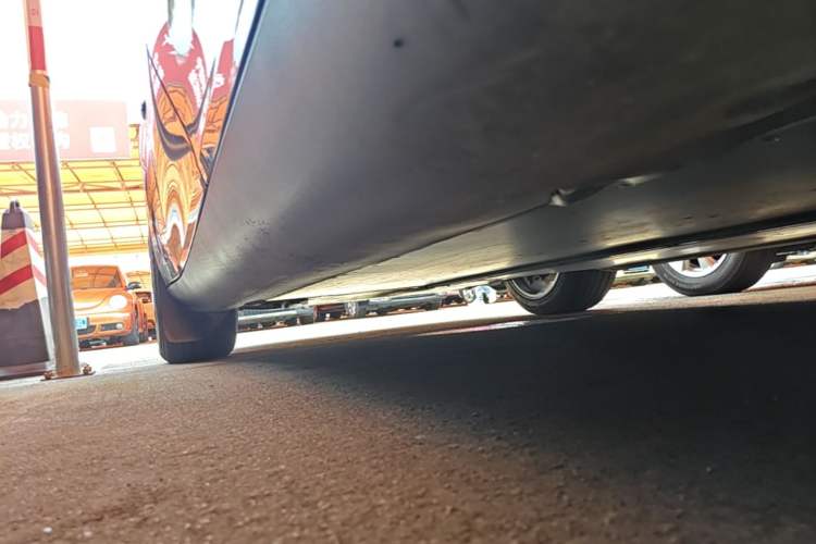 Used Tesla Model Y 2022 Revised Version Rear-Wheel Drive Left Side Sill