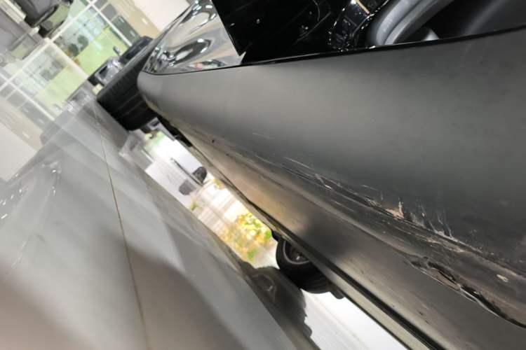 Used Tesla Model Y 2022 Revised Version Rear-Wheel Drive Left Side Sill