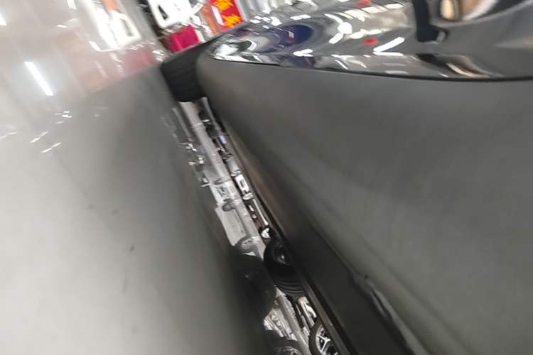 Used Tesla Model Y 2022 Rear-Wheel-Drive Version Left Side Sill