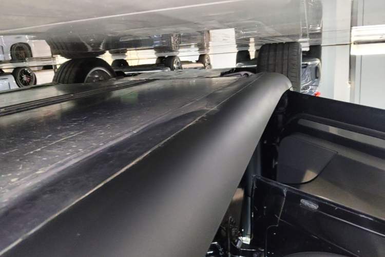Used Tesla Model Y 2022 Rear-Wheel-Drive Version Left Side Sill