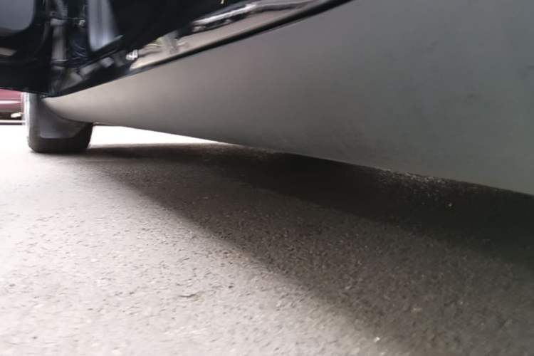 Used Tesla Model Y 2022 Revised Version Rear-Wheel Drive Left Side Sill