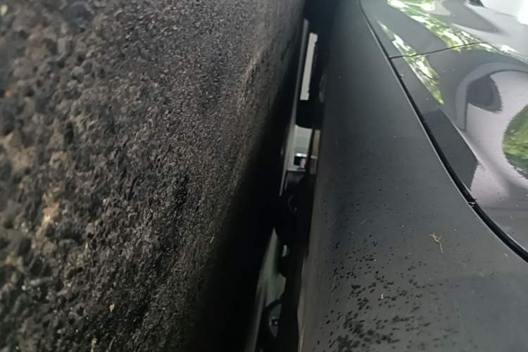 Used Tesla Model Y 2022 Revised Version Rear-Wheel Drive Left Side Sill