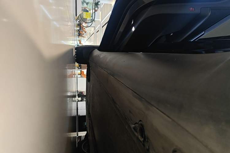 Used Tesla Model Y 2022 Revised Version Rear-Wheel Drive Left Side Sill