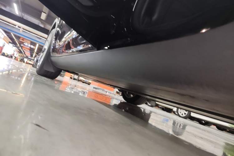 Used Tesla Model Y 2022 Revised Version Rear-Wheel Drive Left Side Sill