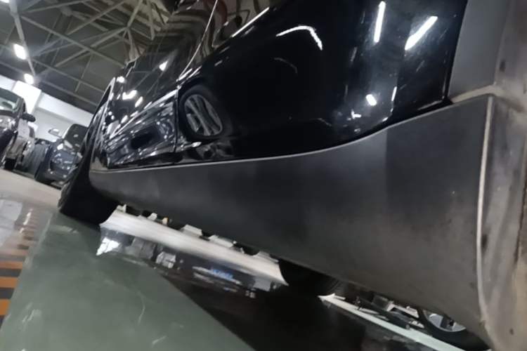 Used Tesla Model Y 2022 Rear-Wheel-Drive Version Left Side Sill
