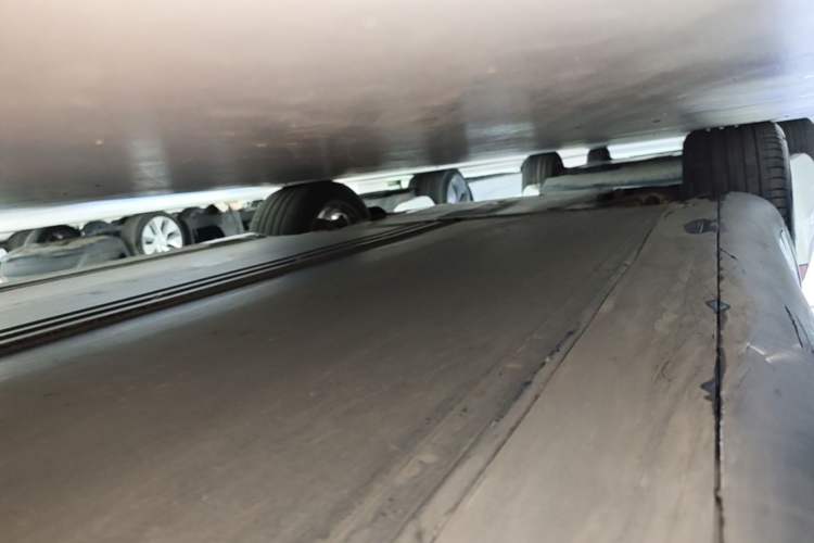 Used Tesla Model Y 2022 Rear-Wheel-Drive Version Left Side Sill