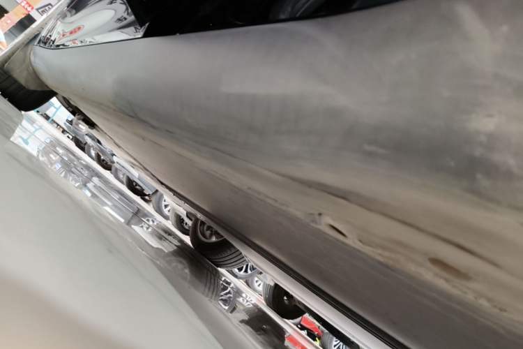 Used Tesla Model Y 2022 Revised Version Rear-Wheel Drive Left Side Sill