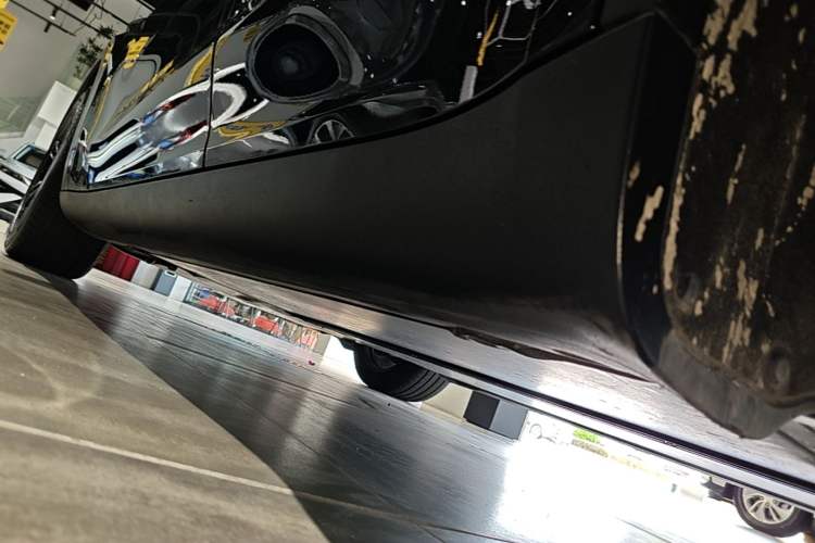 Used Tesla Model Y 2022 Revised Version Rear-Wheel Drive Left Side Sill
