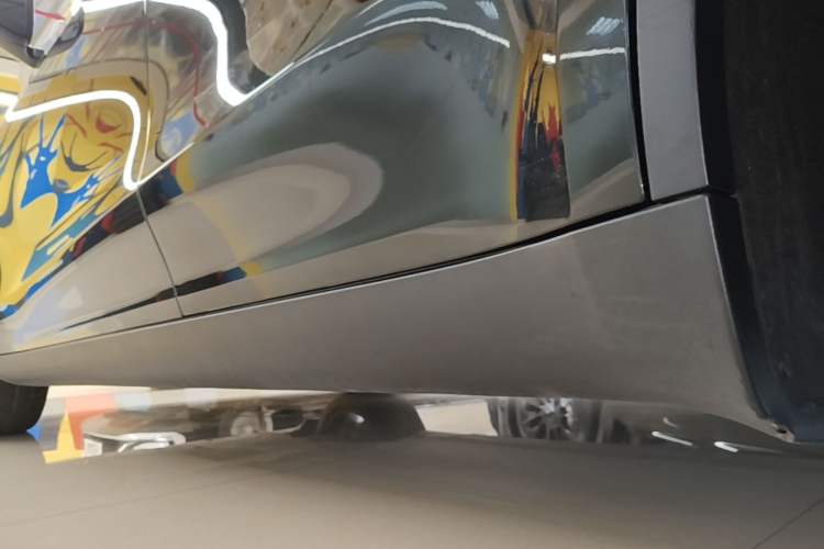 Used Tesla Model Y 2022 Rear-Wheel-Drive Version Left Side Sill
