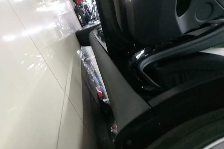 Used Tesla Model Y 2022 Rear-Wheel-Drive Version Left Side Sill