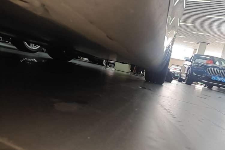 Used Tesla Model Y 2022 Revised Version Rear-Wheel Drive Left Side Sill