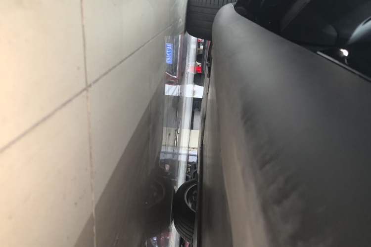 Used Tesla Model Y 2022 Revised Version Rear-Wheel Drive Left Side Sill
