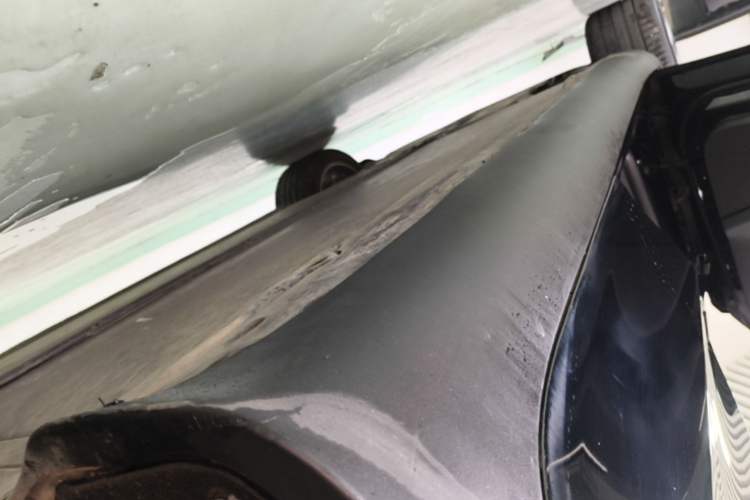 Used Tesla Model Y 2022 Revised Version Rear-Wheel Drive Left Side Sill