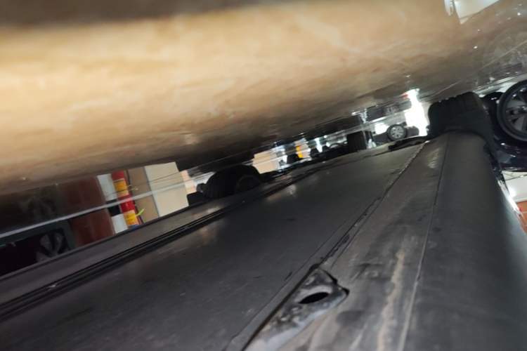 Used Tesla Model Y 2022 Revised Version Rear-Wheel Drive Left Side Sill