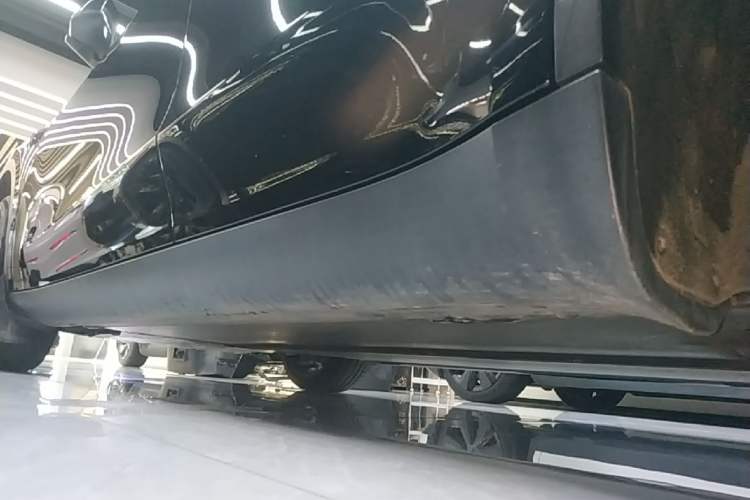 Used Tesla Model Y 2022 Revised Version Rear-Wheel Drive Left Side Sill
