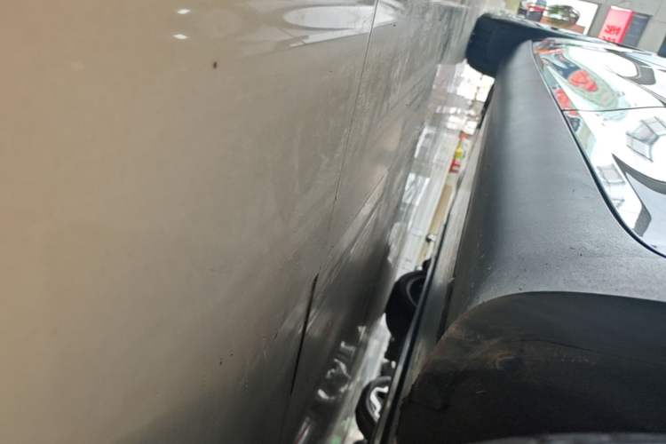 Used Tesla Model Y 2022 Revised Version Rear-Wheel Drive Left Side Sill
