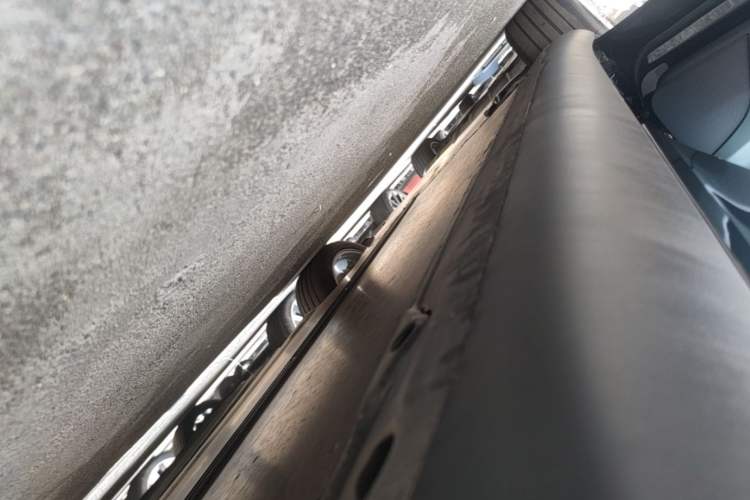 Used Tesla Model Y 2022 Revised Version Rear-Wheel Drive Left Side Sill