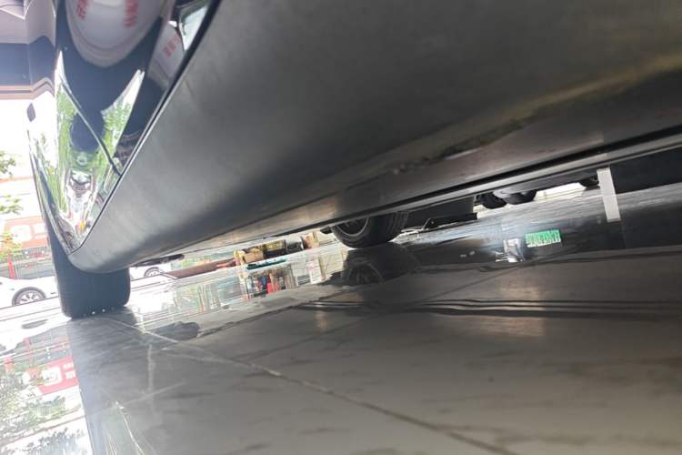 Used Tesla Model Y 2022 Revised Version Rear-Wheel Drive Left Side Sill