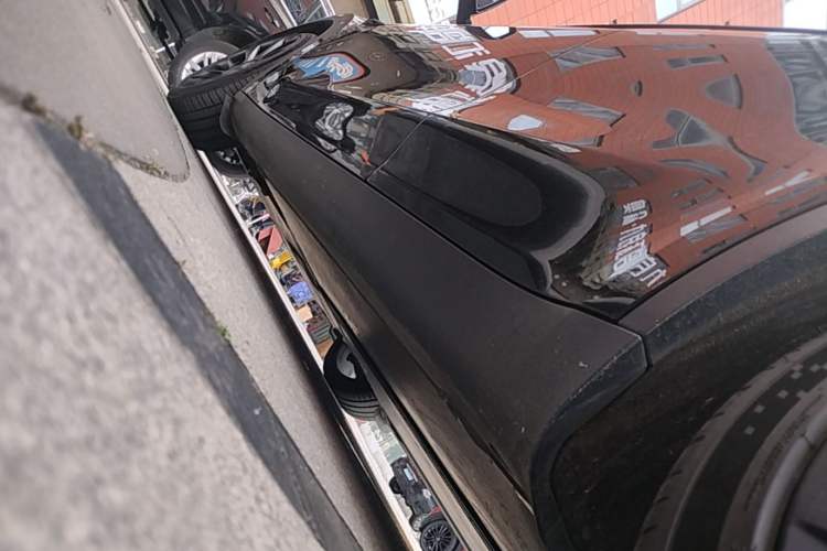 Used Tesla Model Y 2022 Revised Version Long-Range All-Wheel Drive Left Side Sill