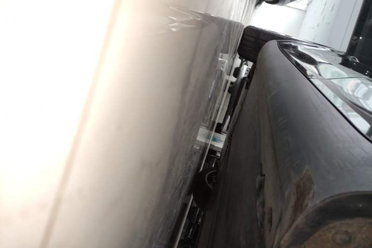 Used Tesla Model Y 2022 Revised Version Rear-Wheel Drive Left Side Sill