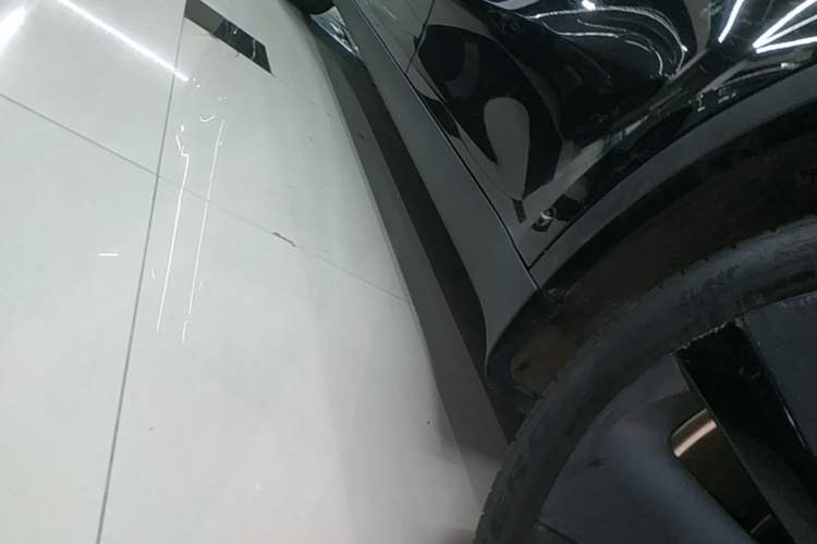 Used Tesla Model Y 2022 Revised Version Rear-Wheel Drive Left Side Sill