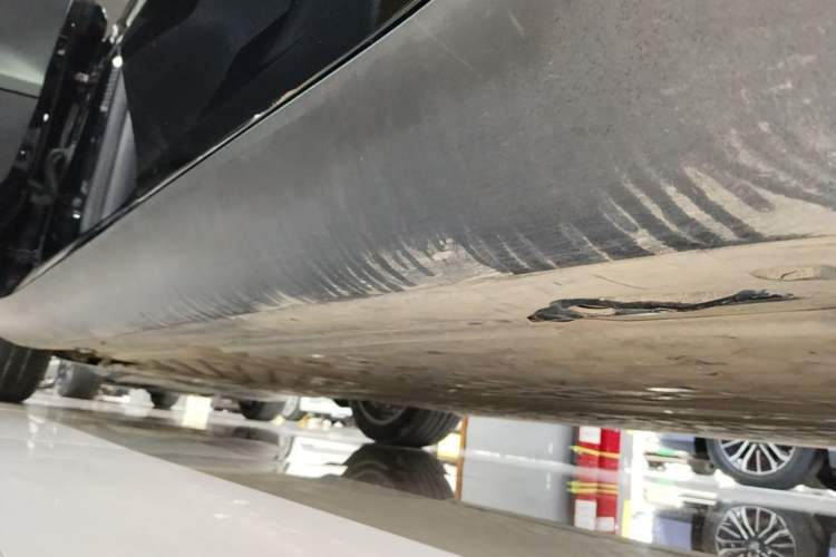 Used Tesla Model Y 2022 Revised Version Rear-Wheel Drive Left Side Sill
